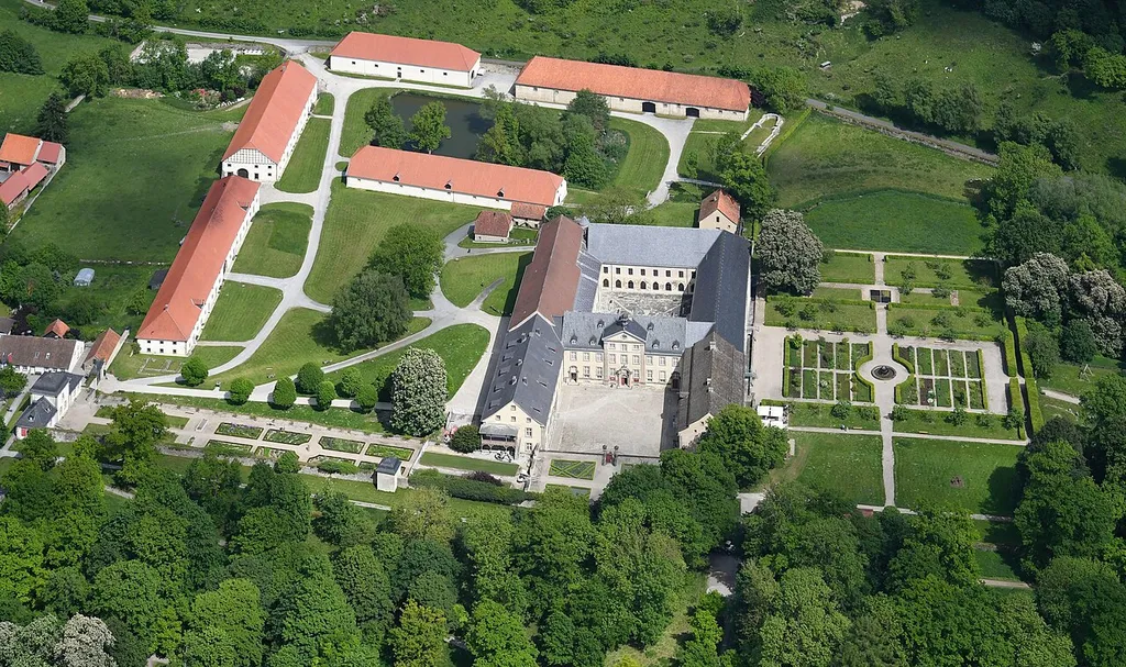Aerial image of Kloster Dalheim (view from the southwest)