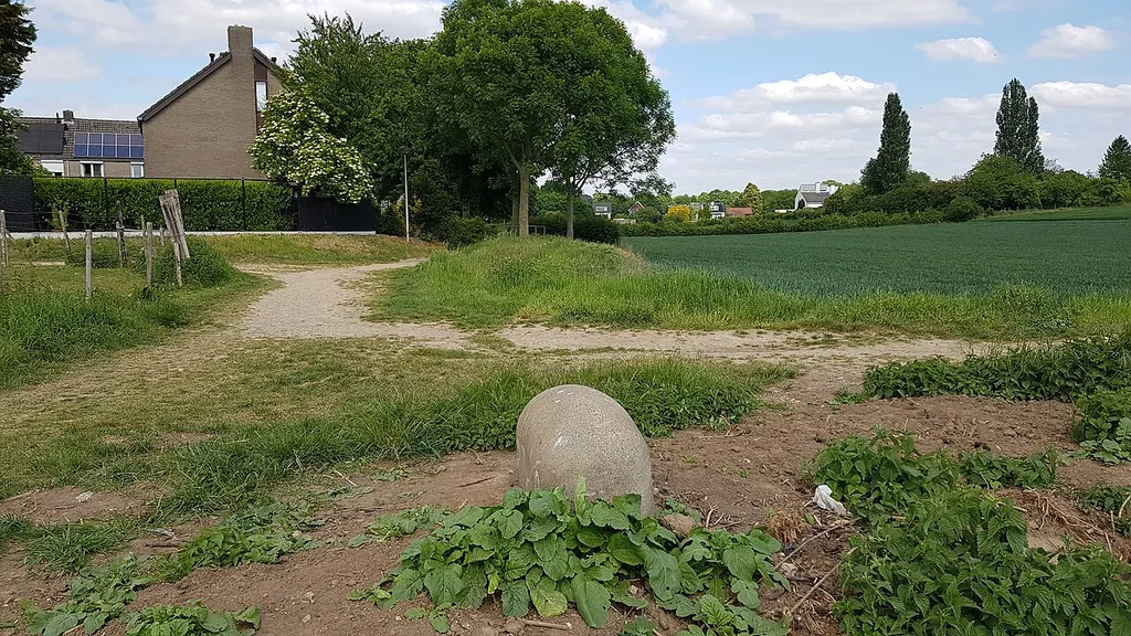 Belgium-Netherlands boundary stone no. 81a