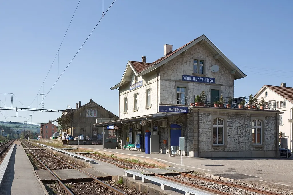 Bahnhof Winterthur Wülflingen, Aufnahmegebäude
