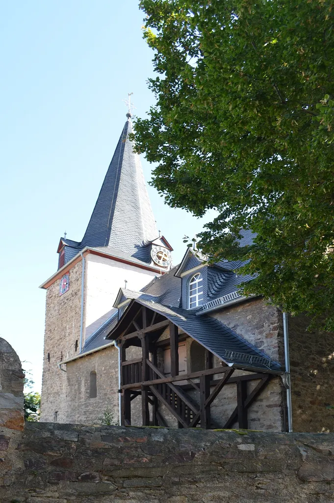 Mensfelden, Kirche