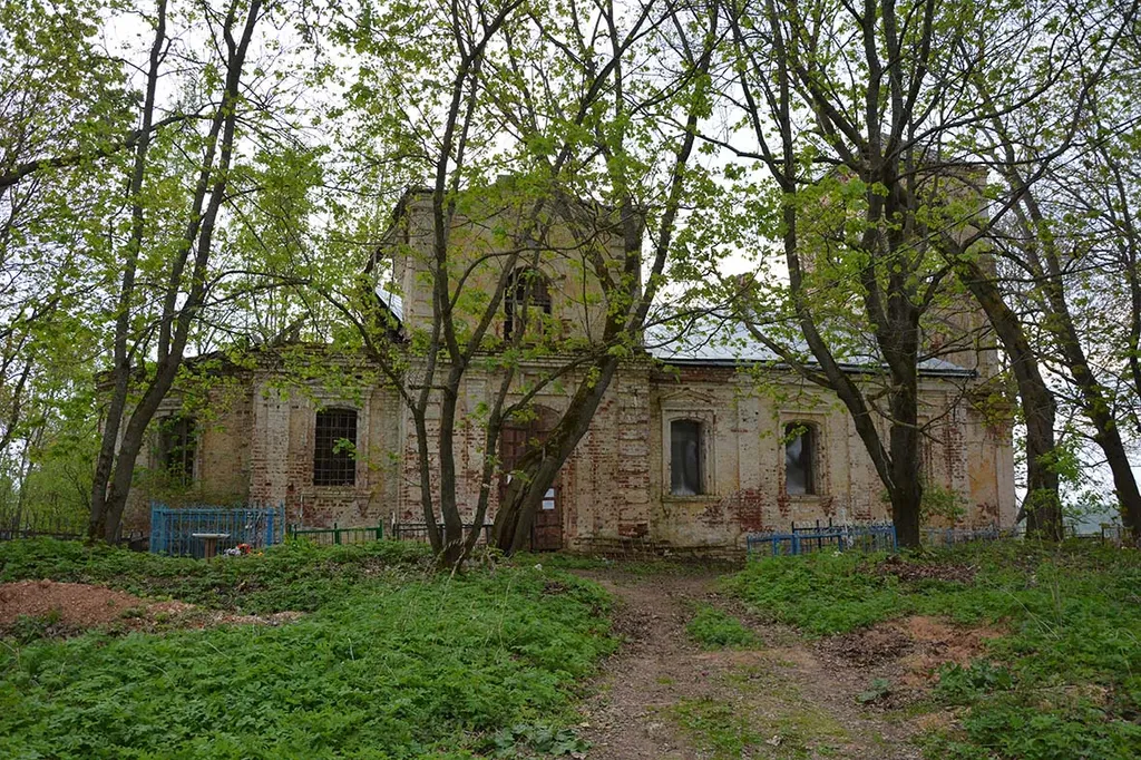Церковь Святой Троицы: Гривино, Новоржевский район, Псковская область