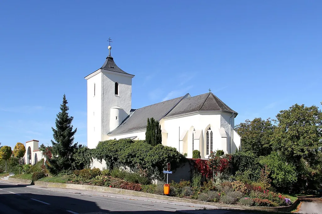 Die kath. Filialkirche hl. Ulrich in Baumgarten am Tullnerfeld, ein Ortsteil der niederösterreichischen Marktgemeinde Judenau-Baumgarten.