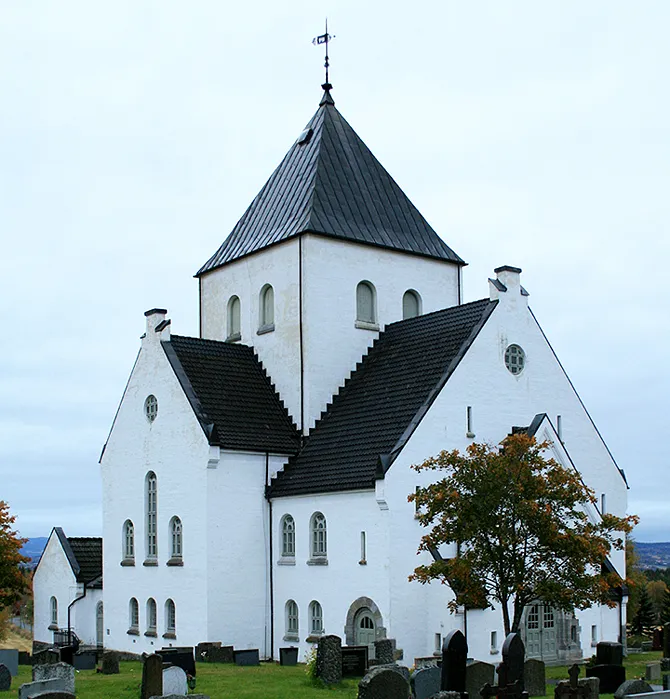 Ås kirke, Vestre Toten