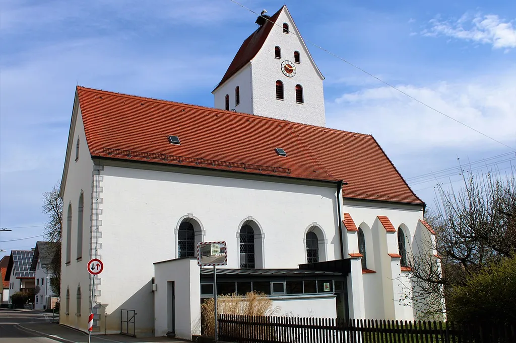 Katholische Pfarrkirche St. Antonius und St. Leonhard in Tiefenbach bei Illertissen
