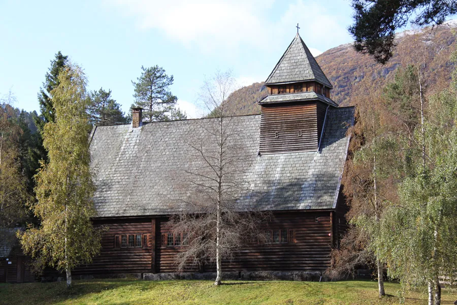 Skare church