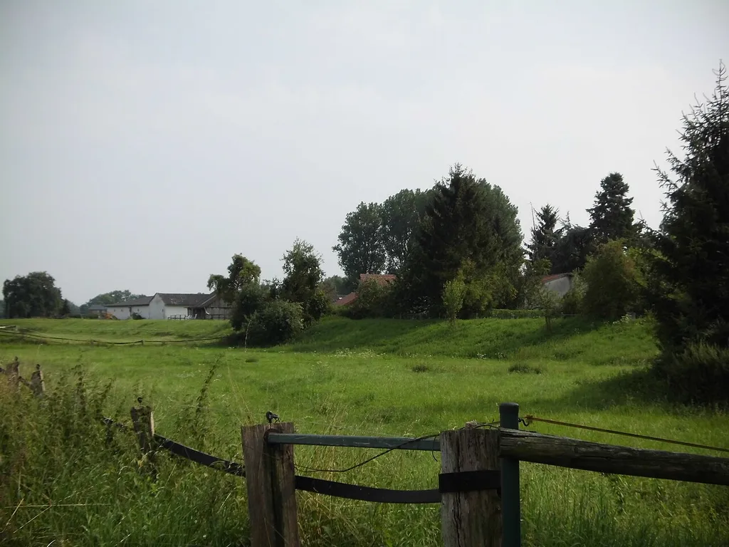 Eastern walls of the fortification at Boke (Delbrück), September 2016.