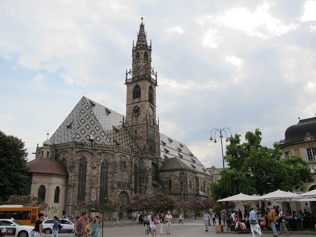 This media shows the cultural heritage monument with the number 13892 in South Tyrol. (Wikidata) see filename