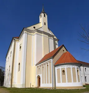 Roman Catholic church in Búcsúszentlászló