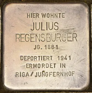 Stolperstein dedicated to Julius Regensburger