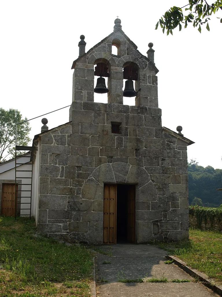 Igrexa parroquial de San Vicente de Paradela (Paradela)