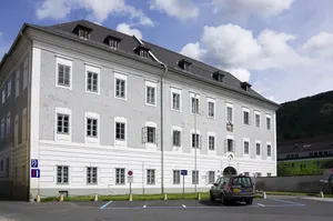 Ehem. Kapuzinerkloster, Bezirkshauptmannschaft