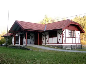 station building at Lichtenberg (Ofr) station