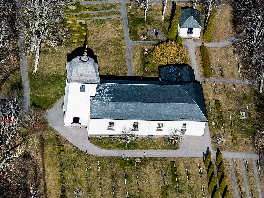 Hallingebergs kyrka (Pila 1:1)