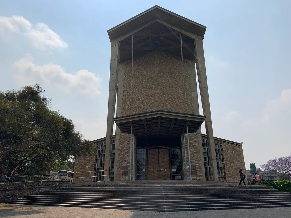 Cathedral of the Holy Cross, Lusaka
