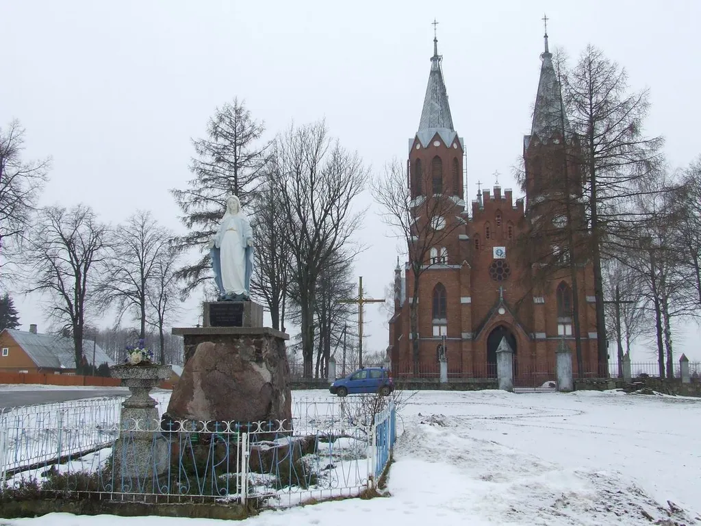 Czarna Wieś Kościelna - kościół parafialny pw. Matki Boskiej Anielskiej, 1913-21 (zabytek nr A-356 z 4.07.2011)