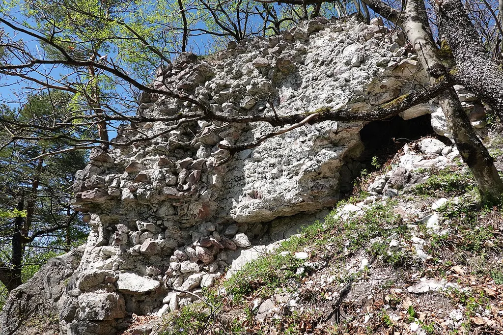 Žebnik Castle