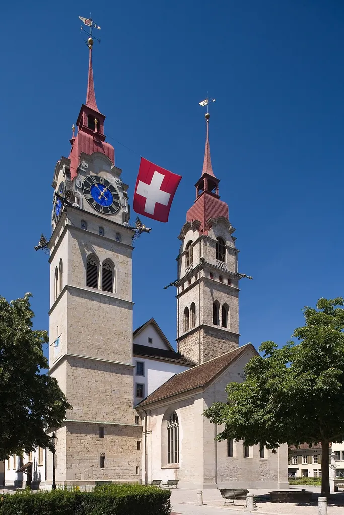 Die Stadtkirche von Winterthur (Schweiz) von Südosten gesehen.