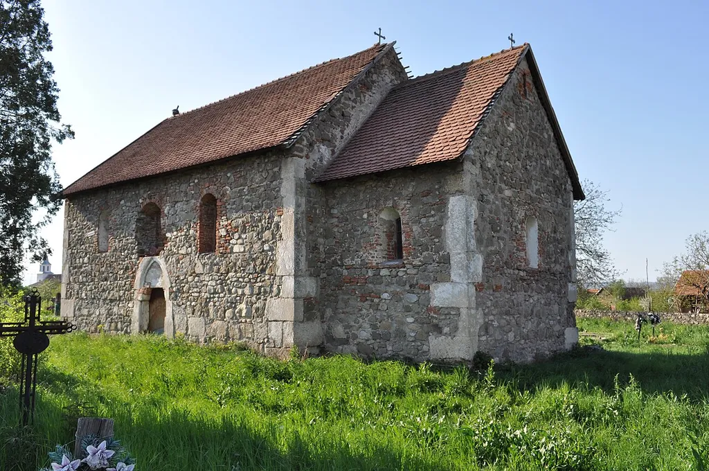 Biserica "Sf. Mare Mucenic Gheorghe", sat SÂNPETRU; comuna SÂNTĂMĂRIA-ORLEA