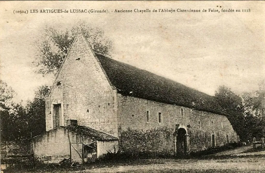 Artigues de Lussac on post-cards
