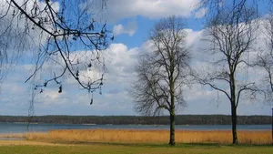 Niesłysz Lake