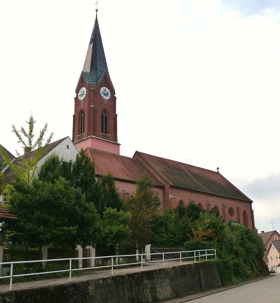 Die Pfarrkirche Mariä Himmelfahrt in Atting