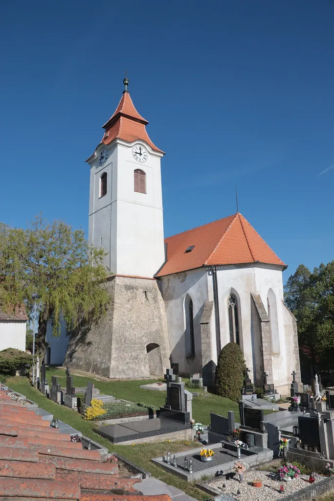 Overview of church of saints Peter and Paul in Horní Újezd, Třebíč District.
