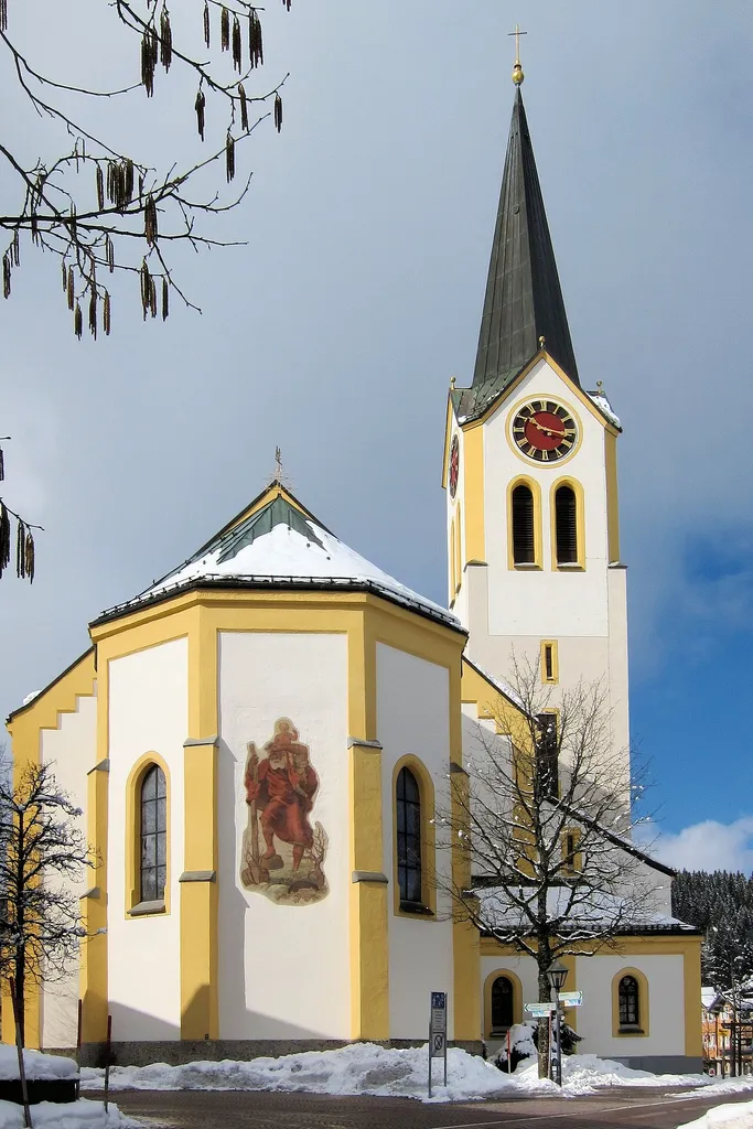 Kirche St. Peter und Paul in Oberstaufen (Algäu)