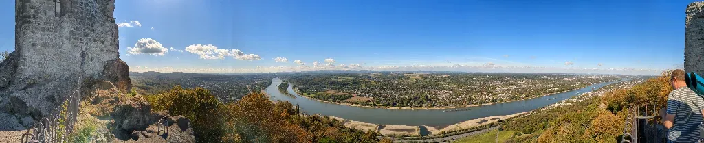 Blick von der Burgruine Drachenfels