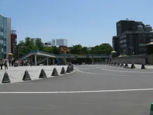 Jingu Bashi