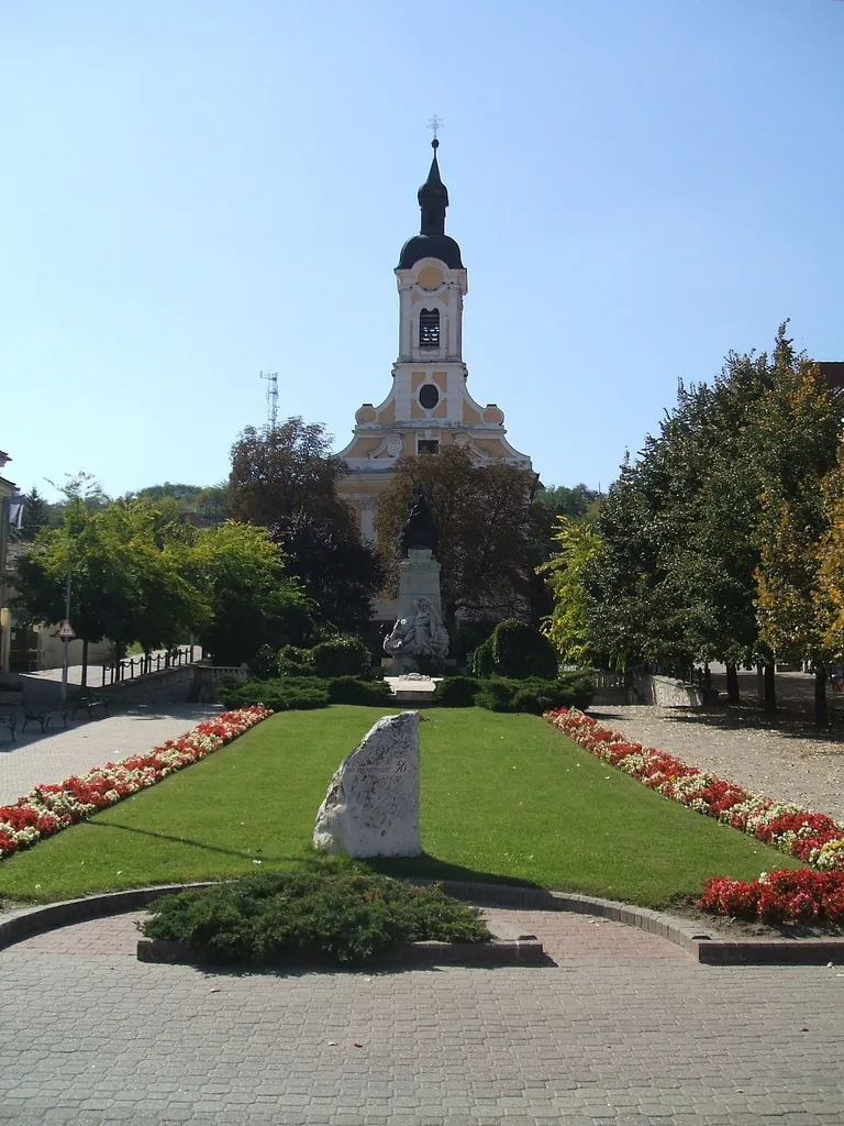 Dorog, Szent József római katolikus templom