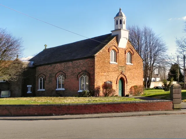 St Helen's Church, Hollinfare