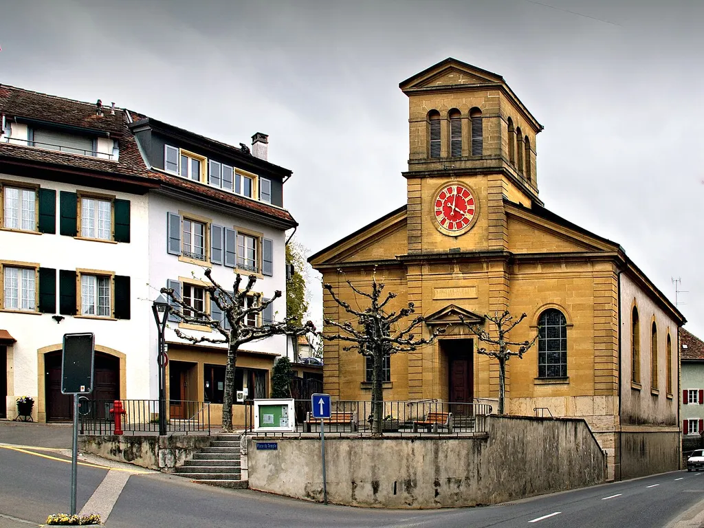La Sarraz (Suisse) - Place du Temple