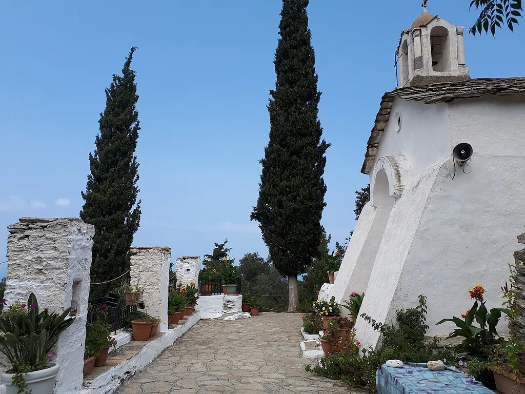 Μονή Οσίας Θεοκτίστης και Παρεκκλήσι Θεοσκέπαστης