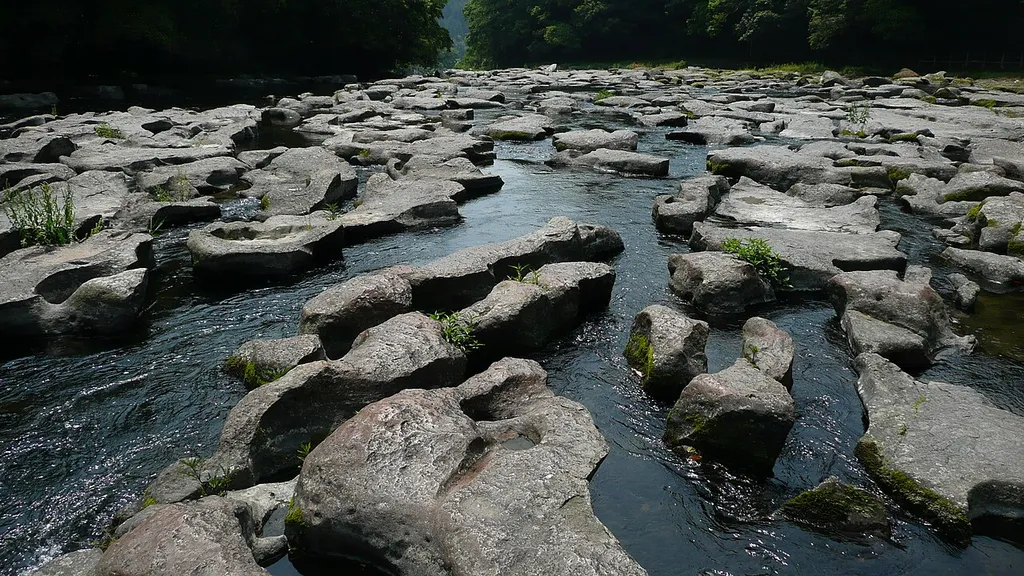 Mochio-Sekinoo Prefectural Natural Park