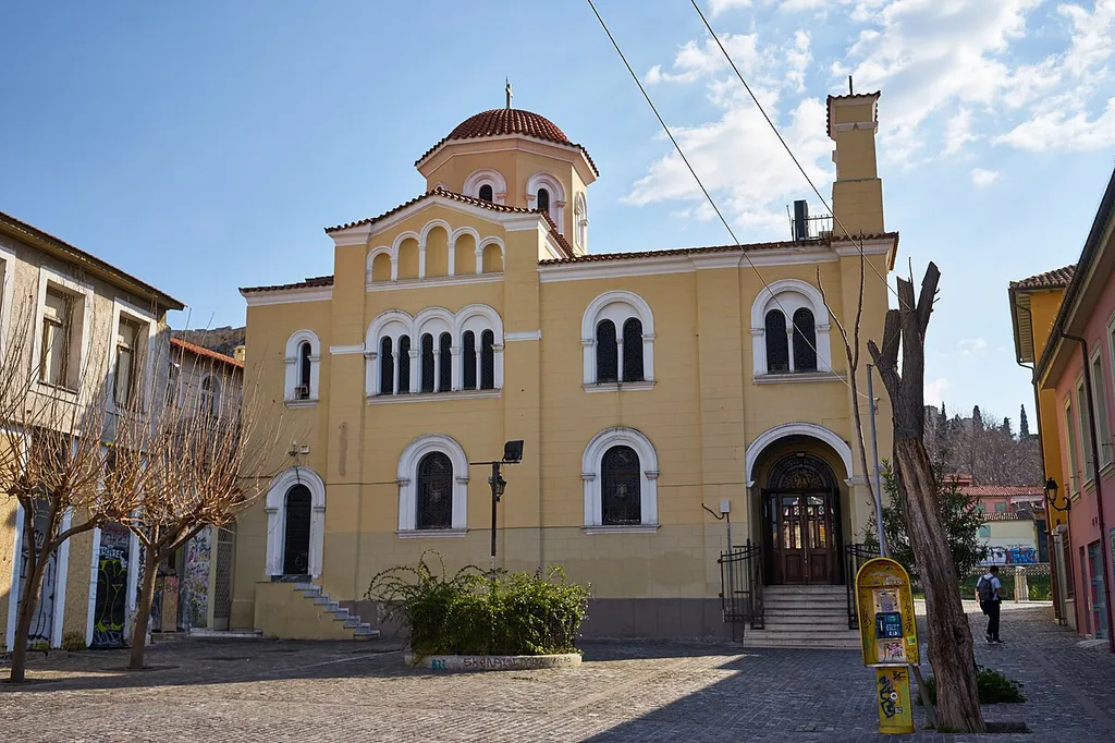 Church of Panagia Grigorousa, Agioi Taxiarches and Agios Fanourios (Church of the Virgin Mary, the Holy Taxiarchs, and Saint Fanourios), 20th cent. Athens, Greece.