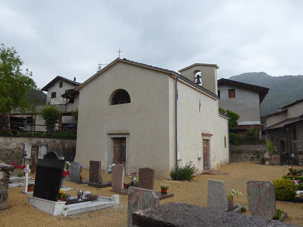 Varano (Mori, Trentino, Italy), Saints Fabian and Sebastian church