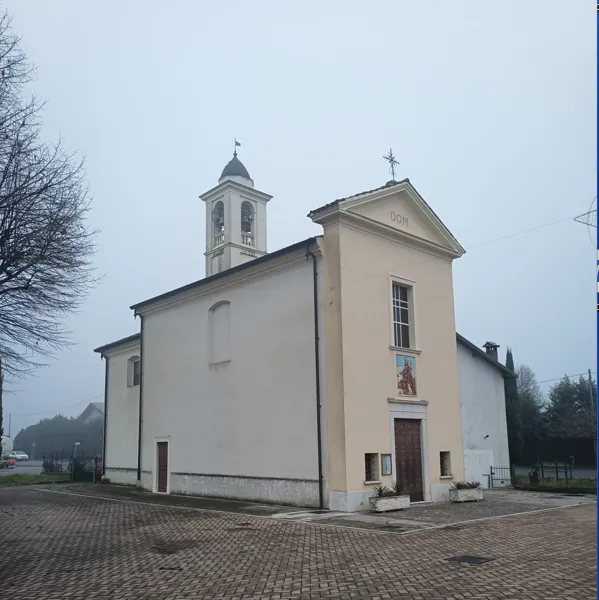 Vista della chiesa di San Rocco dal PIazzale antistante