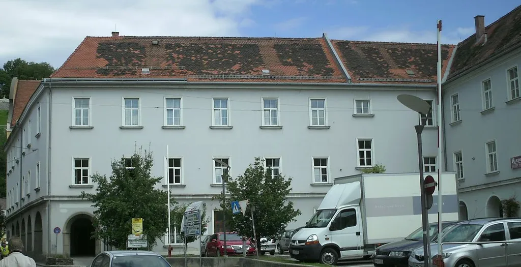 Südfassade d. Minoritenkloster in Bruck an der Mur/Österreich