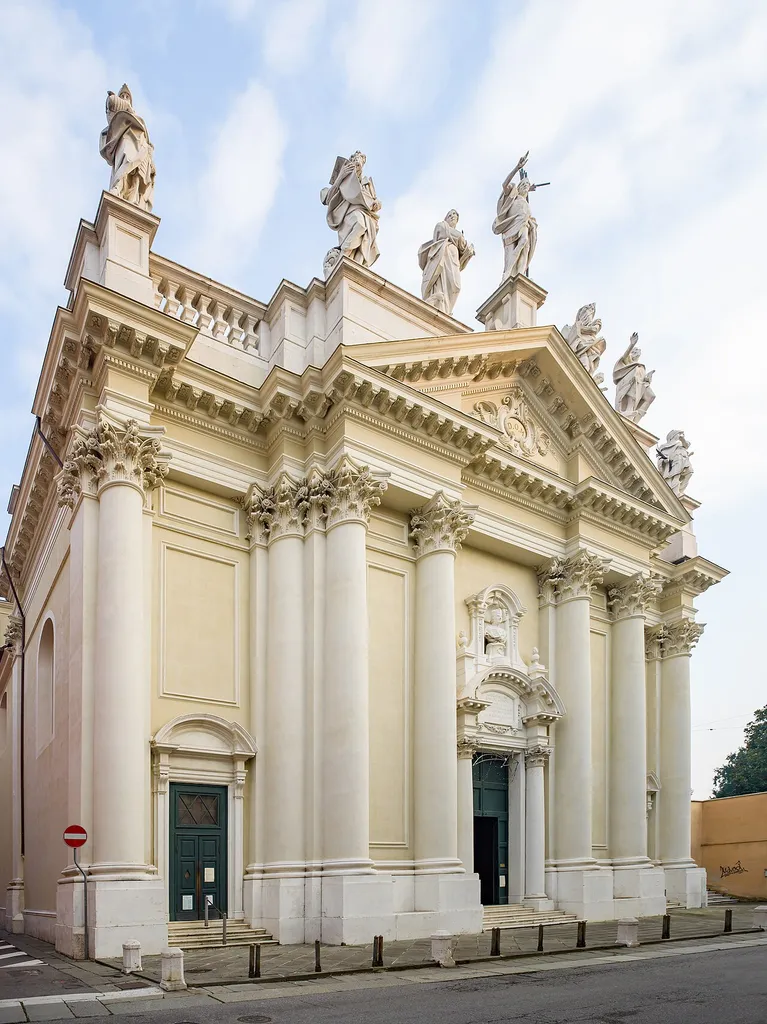 Facade of the Santi Nazaro e Celso church in Brescia.