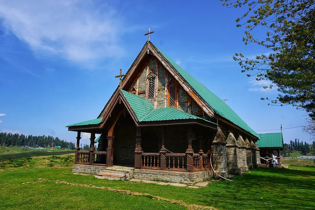 St. Mary's Church, built during the British reign in the year 1902, is located in proximity to Gulmarg. Constructed in the British architectural style, this church attracts tourists in large numbers. This 110-year-old church is one of the few Christian churches in the entire state and is considered as the heritage of the British Rule in India. The church is surrounded by several huts and hotels, designed in old architectural style, where tourists can stay. The alpine trees surrounding the area add up to the beauty of the place. A mosque, a temple, and gurdwara are also located in proximity to the church.