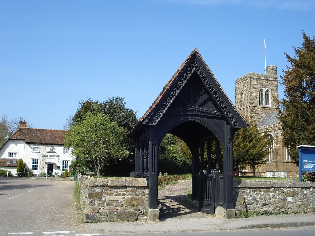 This is a photo of listed building number 1221857.