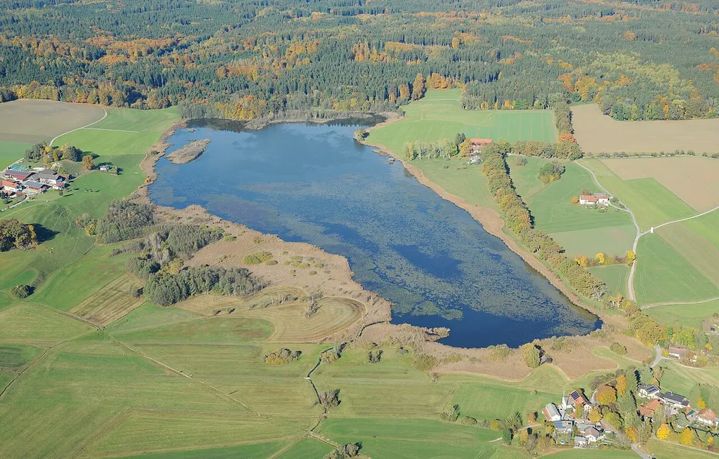 Aerial image of Egglburger See (view from the southeast)