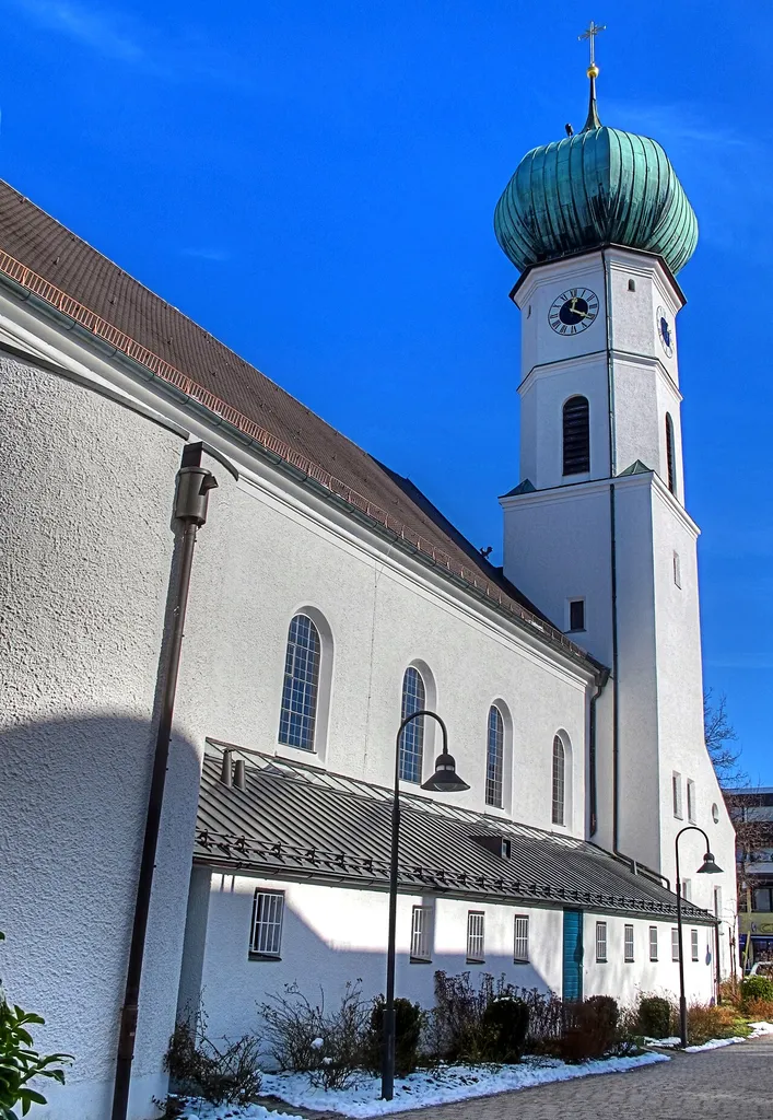 Deutschland, Bayern, Landkreis Fürstenfeldbruck, Gröbenzell, kath. Kirche St. Johann Baptist