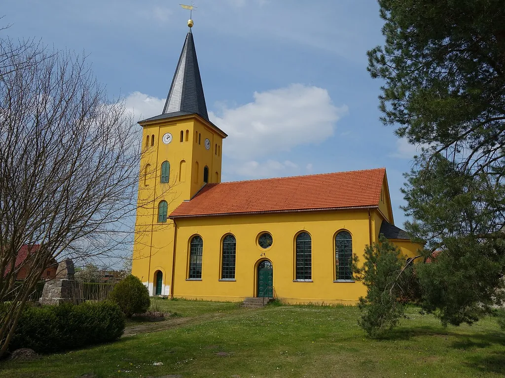 South-south-eastern view of church in Senzke, Mühlenberge municipality, Havelland district, Brandenburg state, Germany.
