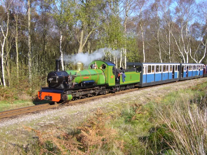 River Irt hauls the 1130 Dalegarth for Boot - Ravenglass into Miteside Loop, October 24 2007.