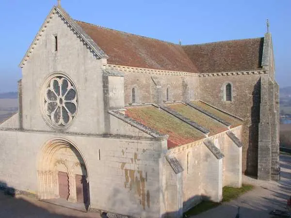 Collégiale Notre-Dame de Montréal, Yonne