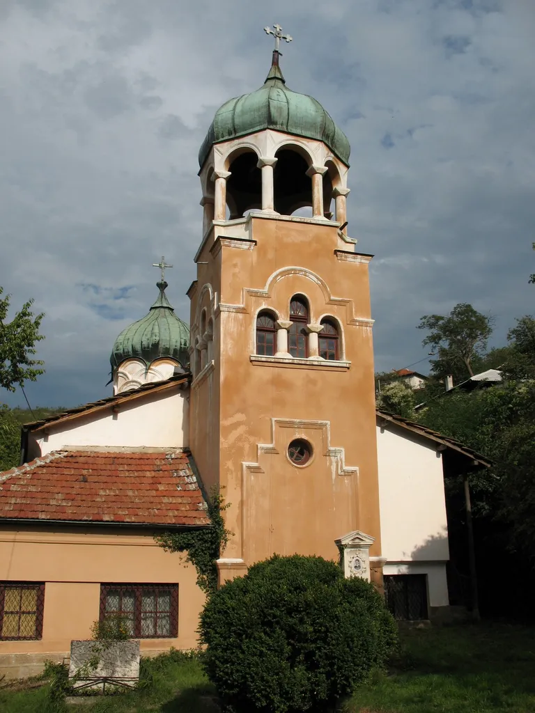 Катедрален храм «Св. Неделя»