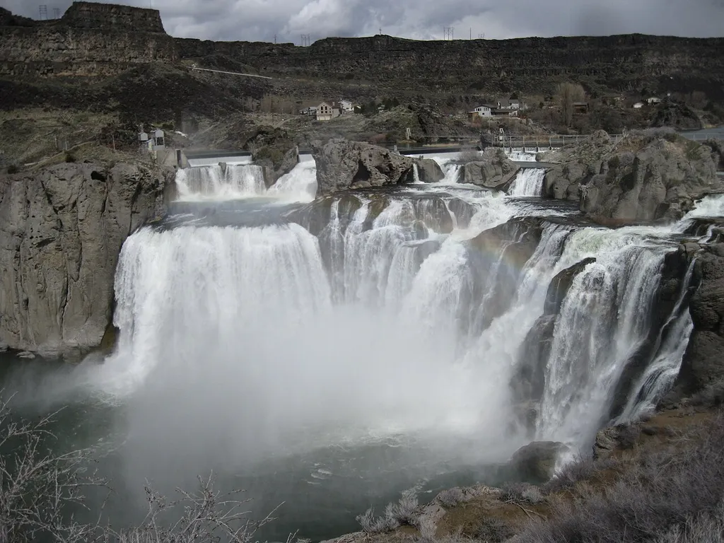 Shoshone Falls