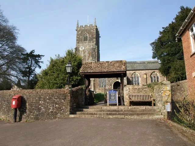 Lych gate, Plymtree