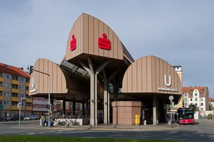 Bankfiliale und Busbahnhof - Maximilianstraße (Nürnberg)